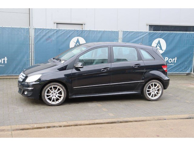 Personenauto mercedes-benz b180 cdi diesel 80kw 2010 (marge) - afbeelding 1 van  1