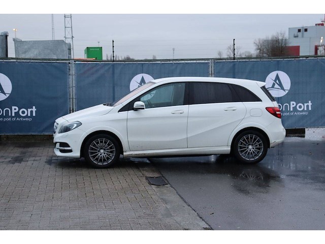 Personenauto mercedes-benz b250e elektrisch 180pk 2016 (marge) - afbeelding 1 van  1