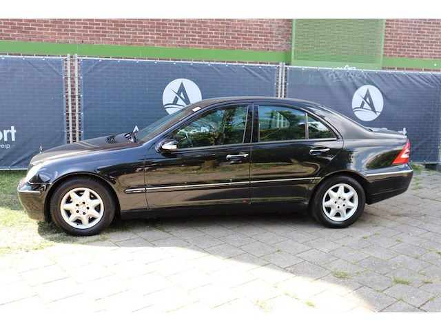 Personenauto mercedes-benz c180 benzine 129pk 2002 - afbeelding 1 van  1