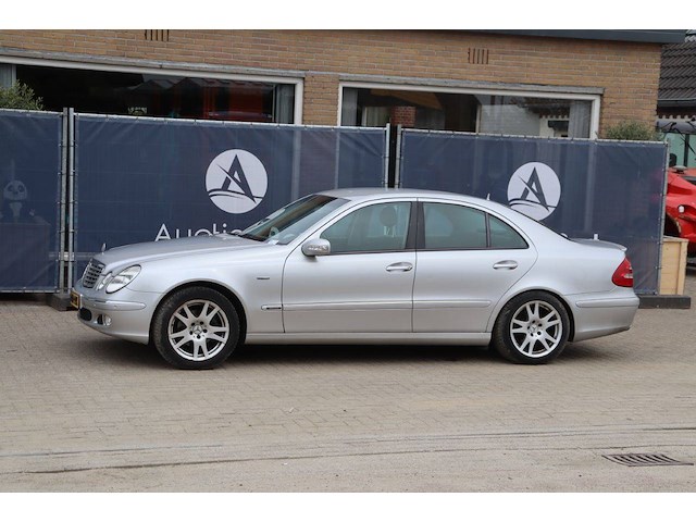 Personenauto mercedes-benz e 200 cdi diesel 123pk 2004 - afbeelding 1 van  1