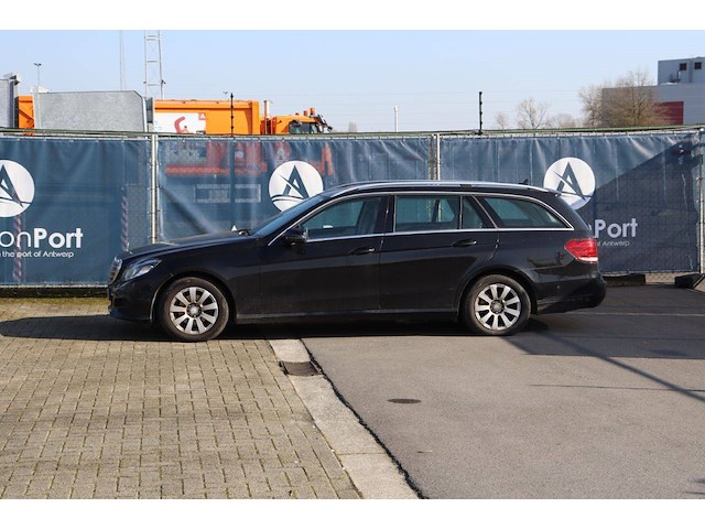 Personenauto mercedes-benz e-classe benzine 184pk 2013 (marge) - afbeelding 1 van  1