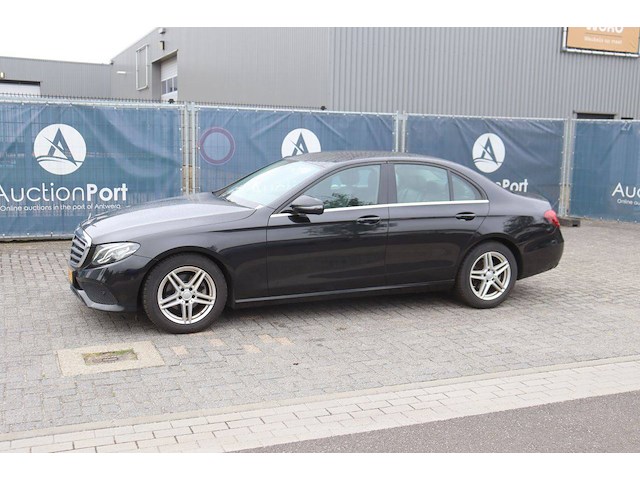 Personenauto mercedes-benz e200 d diesel 150pk 2018 - afbeelding 1 van  1