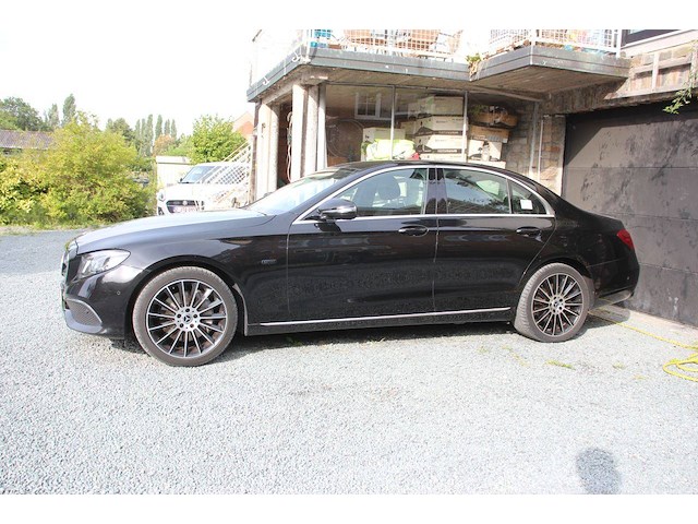 Personenauto mercedes-benz e300de diesel + elektrisch 194pk 2019 - afbeelding 1 van  1