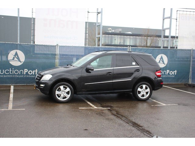 Personenauto mercedes-benz ml 350 cdi 4matic diesel 170kw 2010 - afbeelding 1 van  1
