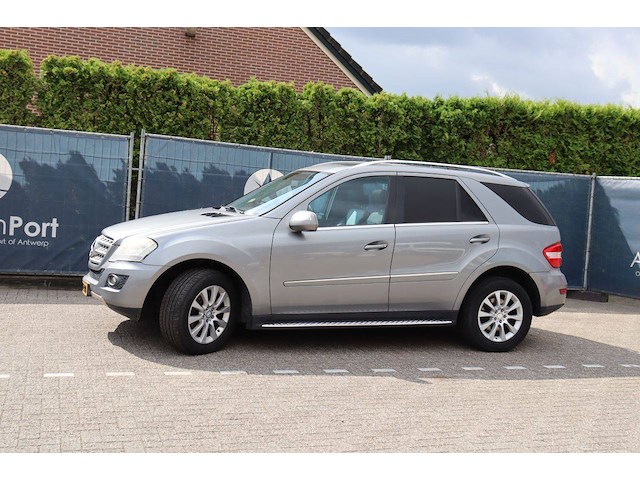 Personenauto mercedes-benz ml 350 cdi 4matic diesel 232pk 2010 - afbeelding 1 van  1