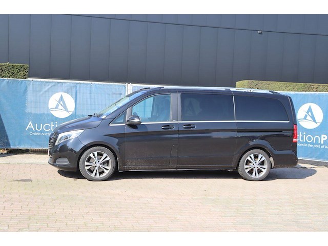 Personenauto mercedes-benz v-klasse 250 avantgarde diesel 2014 - afbeelding 1 van  1