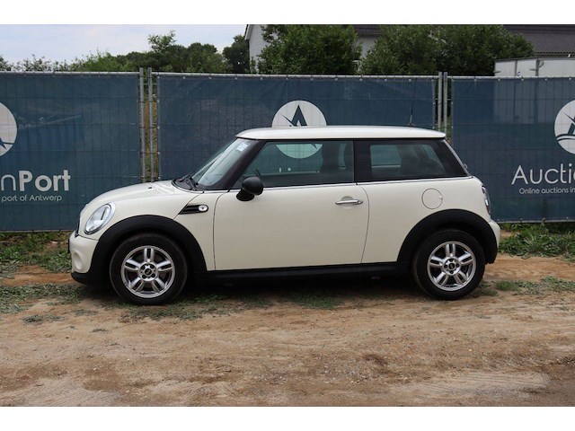 Personenauto mini one benzine 75pk 2011 - afbeelding 1 van  1