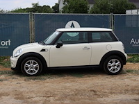 Personenauto mini one benzine 75pk 2011 - afbeelding 1 van  1