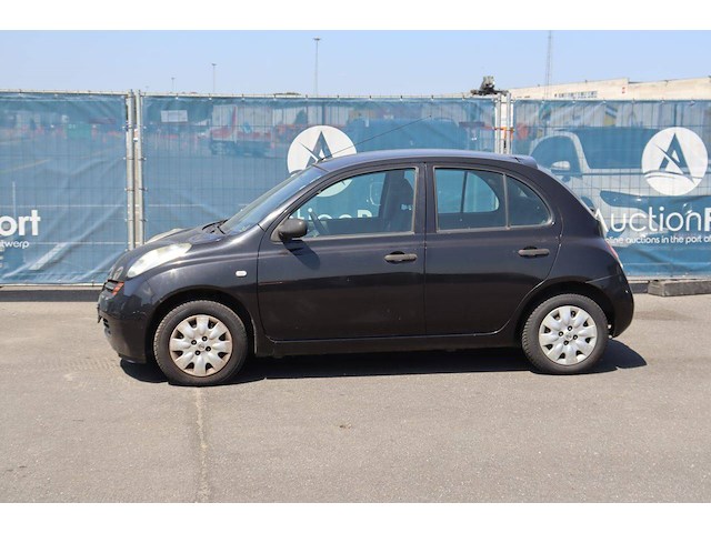 Personenauto nissan almera benzine 82pk 2004 (marge) - afbeelding 1 van  1