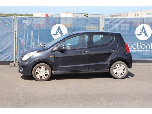 Personenauto nissan pixo benzine 68pk 2010 (marge) - afbeelding 1 van  1