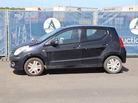 Personenauto nissan pixo benzine 68pk 2010 (marge)