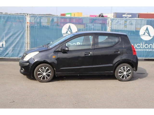 Personenauto nissan pixo benzine 68pk 2013 (marge) - afbeelding 1 van  1