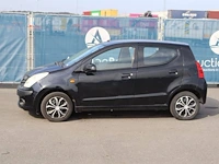 Personenauto nissan pixo benzine 68pk 2013 (marge)
