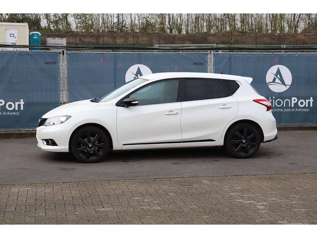 Personenauto nissan pulsar benzine 115pk 2015 (marge) - afbeelding 1 van  1