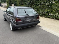Personenauto oldtimer - afbeelding 7 van  12