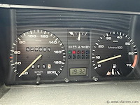 Personenauto oldtimer - afbeelding 10 van  12