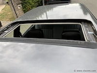 Personenauto oldtimer - afbeelding 11 van  12