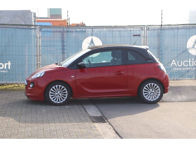 Personenauto opel adam benzine 70pk 2015 (marge) - afbeelding 1 van  1