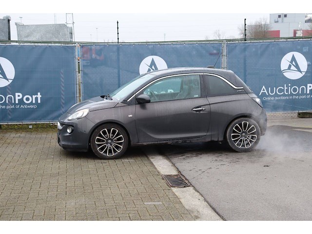 Personenauto opel adam benzine 90pk 2016 (marge) - afbeelding 1 van  1