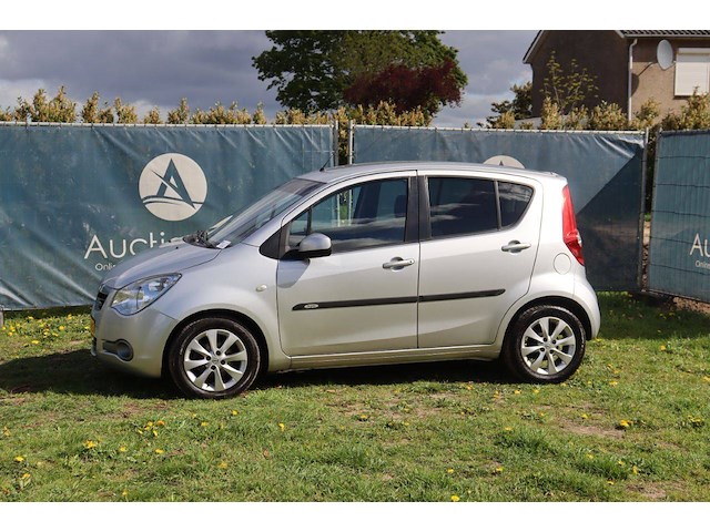 Personenauto opel agila benzine 94pk 2013 - afbeelding 1 van  1