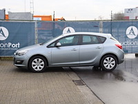 Personenauto opel astra benzine 100pk 2014 (marge) - afbeelding 1 van  1