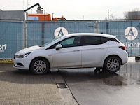 Personenauto opel astra benzine 105pk 2019 (marge) - afbeelding 1 van  1
