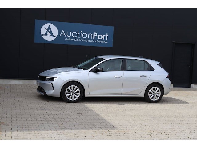 Personenauto opel astra benzine 110pk 2023 - afbeelding 1 van  1