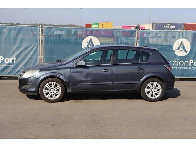 Personenauto opel astra benzine 115pk 2009 (marge) - afbeelding 1 van  1