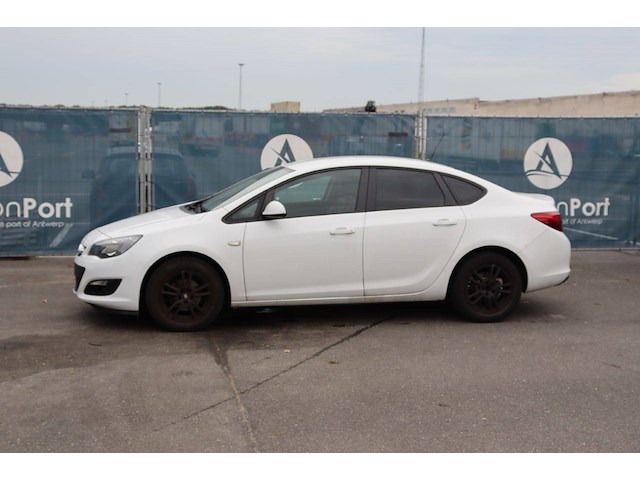 Personenauto opel astra benzine 115pk 2015 (marge) - afbeelding 1 van  1
