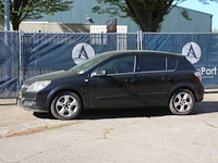 Personenauto opel astra benzine 125pk 2004 (marge) - afbeelding 1 van  1