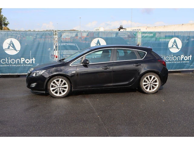 Personenauto opel astra benzine 140pk 2010 (marge) - afbeelding 1 van  1