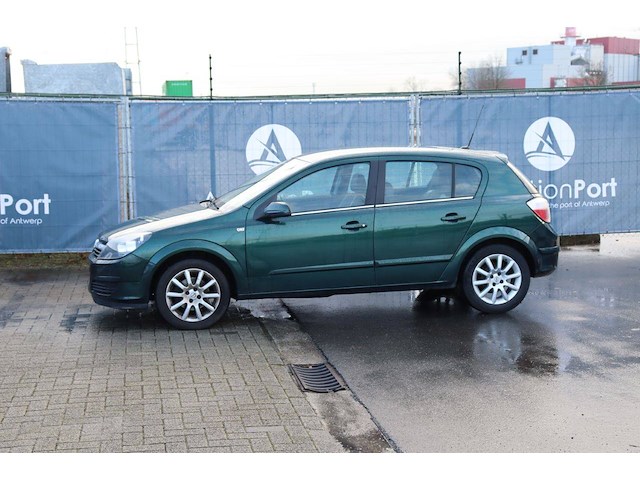 Personenauto opel astra benzine 90pk 2004 (marge) - afbeelding 1 van  1