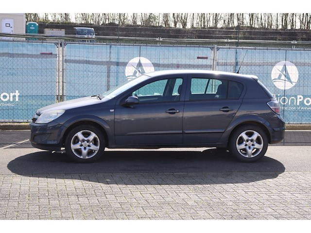 Personenauto opel astra benzine 90pk 2007 (marge) - afbeelding 1 van  1