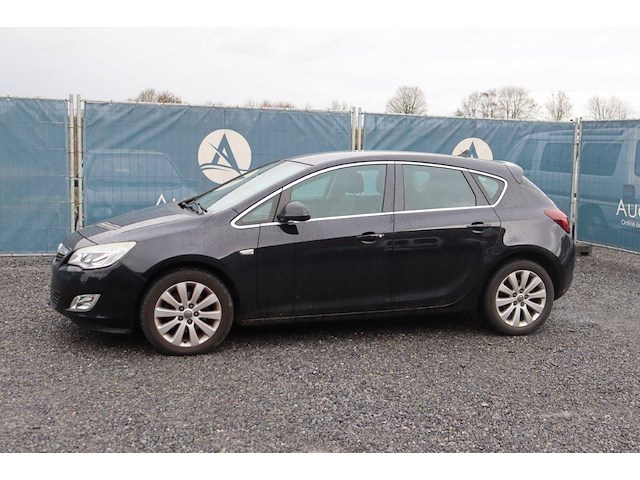 Personenauto opel astra cdti diesel 2011 (marge) - afbeelding 1 van  1