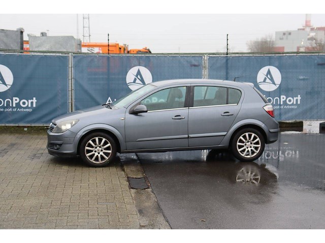 Personenauto opel astra diesel 100pk 2004 (marge) - afbeelding 1 van  1