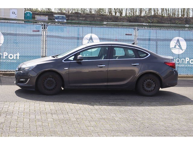 Personenauto opel astra diesel 110pk 2013 (marge) - afbeelding 1 van  1