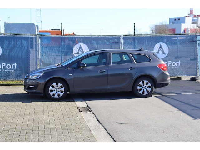 Personenauto opel astra diesel 110pk 2014 (marge) - afbeelding 1 van  1