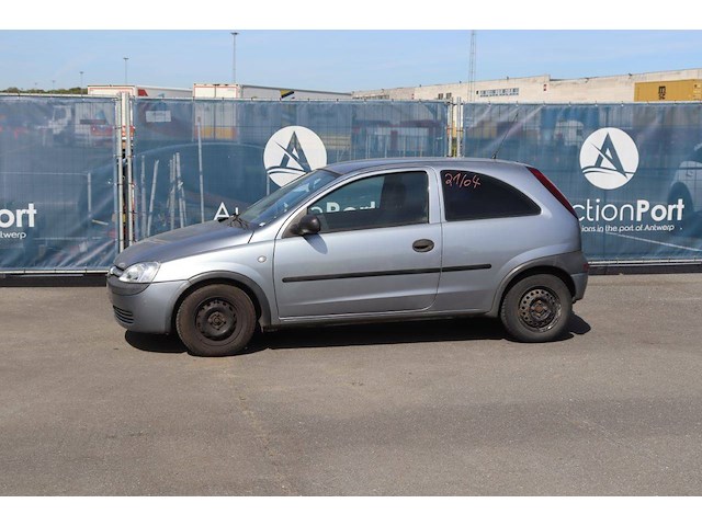 Personenauto opel corsa benzine 60pk 2003 (marge) - afbeelding 1 van  1