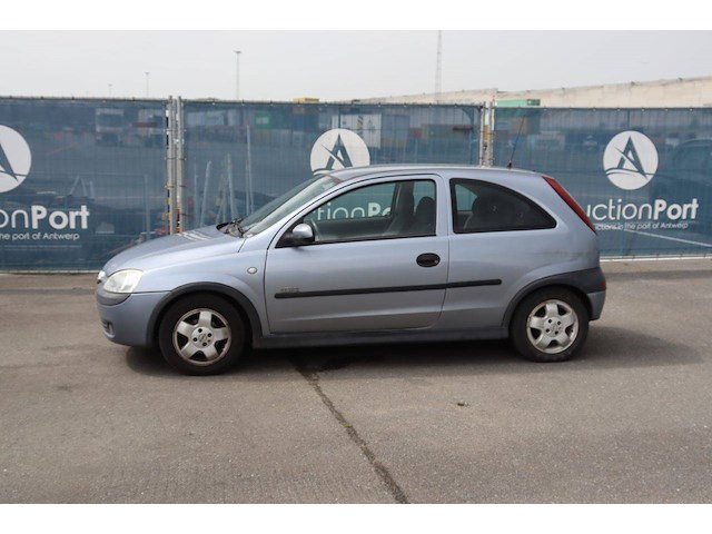 Personenauto opel corsa benzine 60pk 2003 (marge) - afbeelding 1 van  1