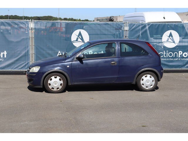 Personenauto opel corsa benzine 60pk 2004 (marge) - afbeelding 1 van  1