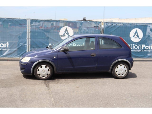 Personenauto opel corsa benzine 60pk 2004 (marge) - afbeelding 1 van  1