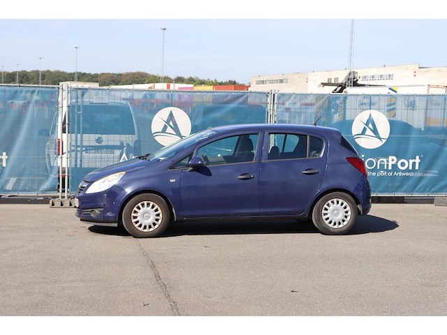 Personenauto opel corsa benzine 60pk 2009 (marge) - afbeelding 1 van  1