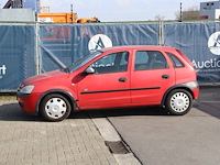 Personenauto opel corsa benzine 80pk 2005 (marge) - afbeelding 1 van  1