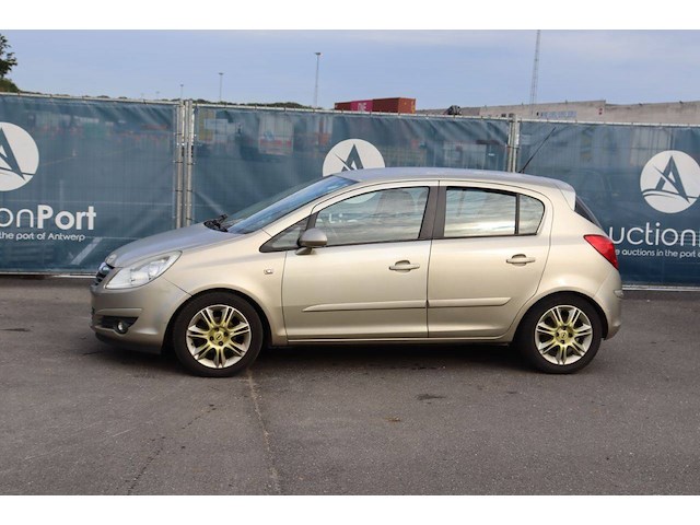 Personenauto opel corsa benzine 80pk 2006 (marge) - afbeelding 1 van  1