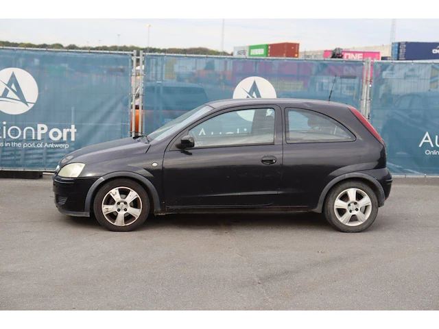 Personenauto opel corsa benzine 82pk 2004 (marge) - afbeelding 1 van  1