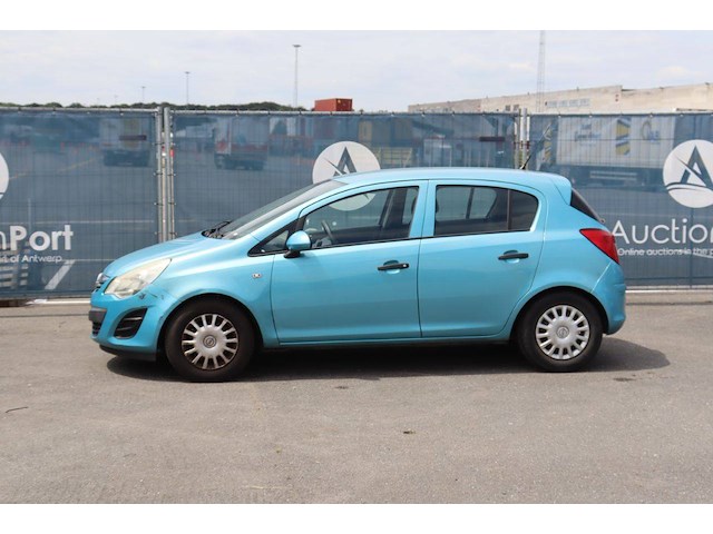 Personenauto opel corsa benzine 82pk 2011 (marge) - afbeelding 1 van  1