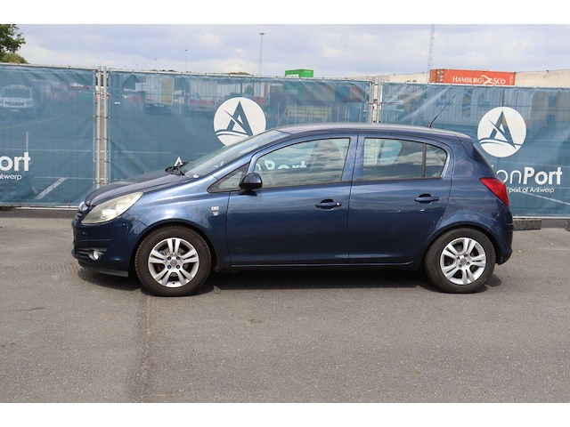 Personenauto opel corsa benzine 85pk 2011 (marge) - afbeelding 1 van  1