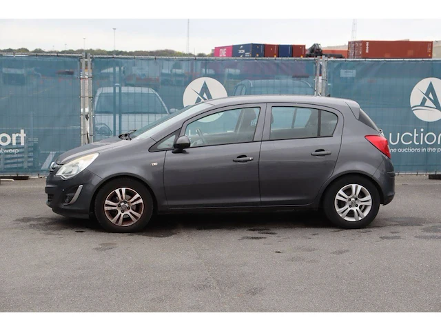 Personenauto opel corsa benzine 85pk 2011 (marge) - afbeelding 1 van  1