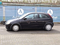 Personenauto opel corsa diesel 70pk 2005 (marge)