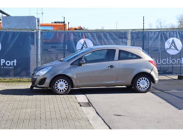 Personenauto opel corsa diesel 75pk 2013 (marge) - afbeelding 1 van  1